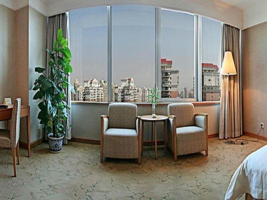 Tian Cheng Hotel Jin Jiang Sanghaj Kültér fotó